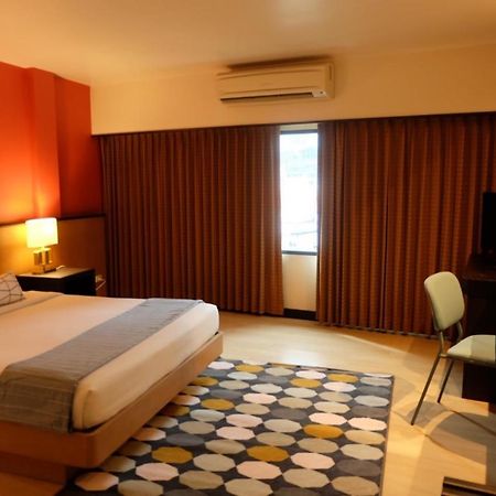 The Rose Bangkok Otel Dış mekan fotoğraf