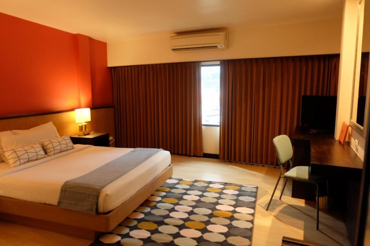 The Rose Bangkok Otel Dış mekan fotoğraf