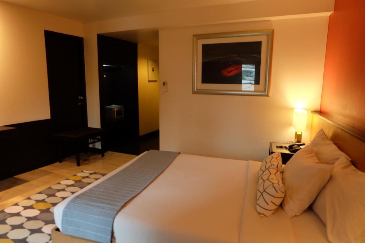 The Rose Bangkok Otel Dış mekan fotoğraf