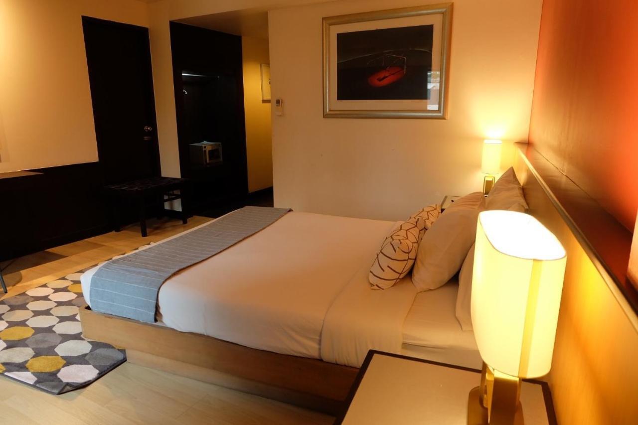 The Rose Bangkok Otel Dış mekan fotoğraf