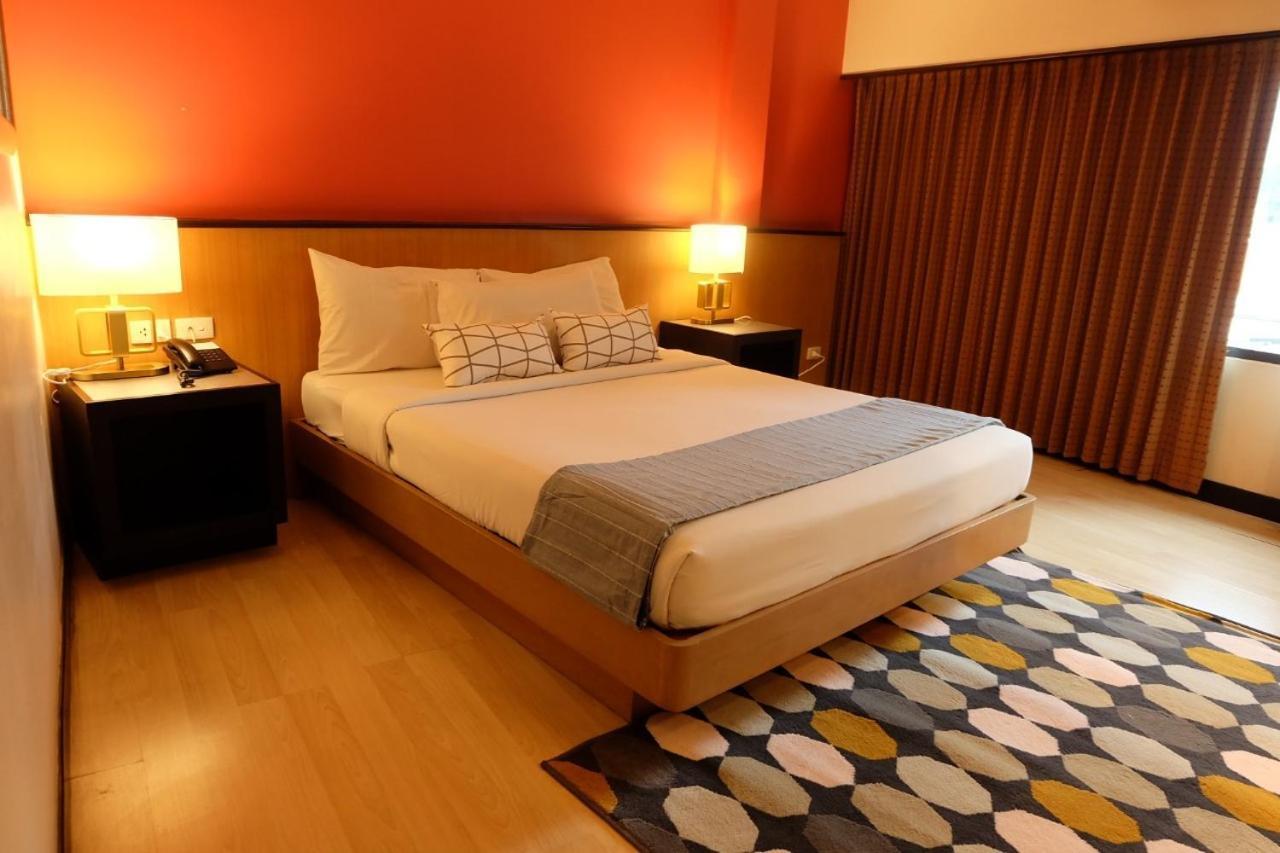 The Rose Bangkok Otel Dış mekan fotoğraf